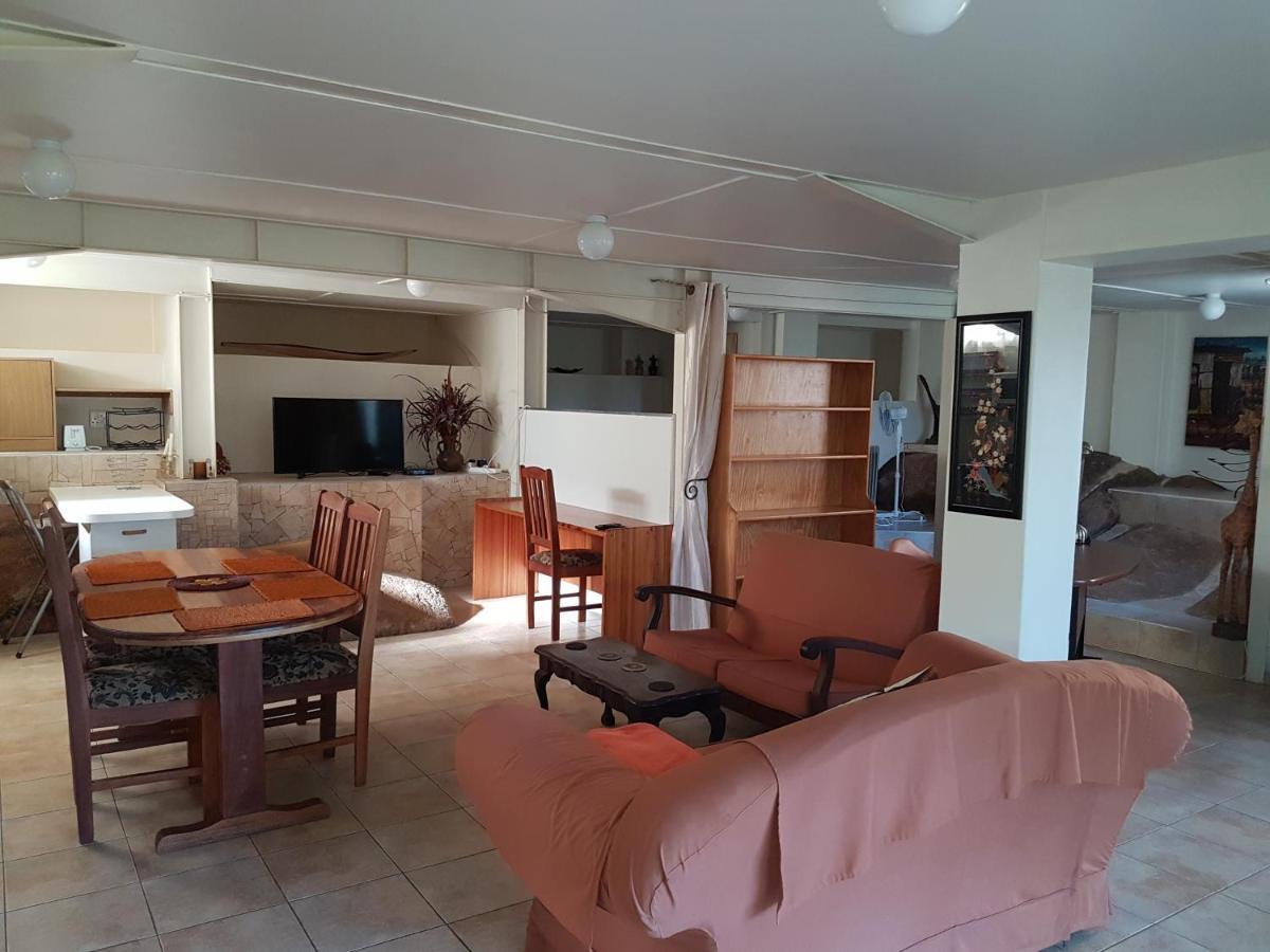 מבאבאנה Veki'S Village Cottages מראה חיצוני תמונה